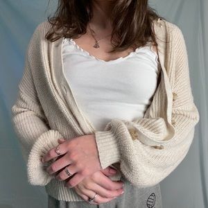 Tan cardigan sweater🥥